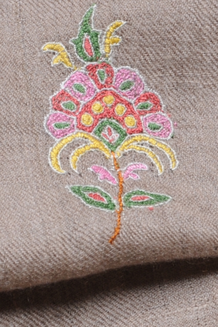 Hand-embroidered Pashmina