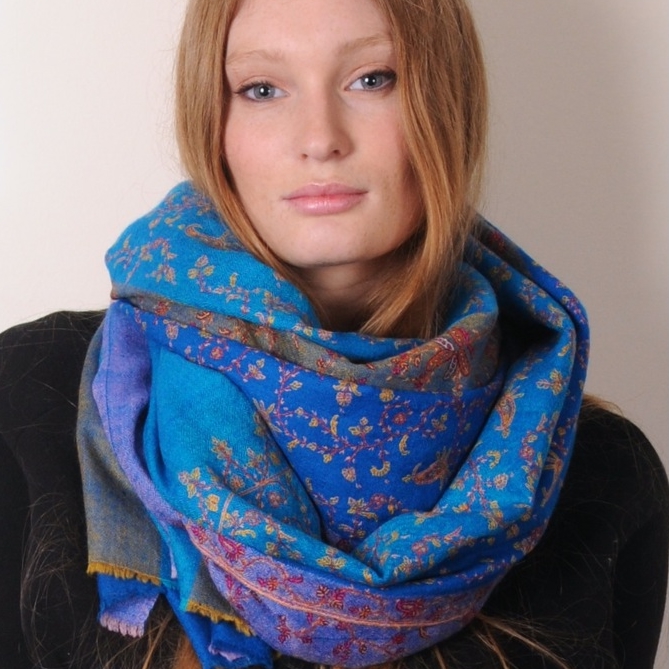 Echte handgeborduurde fair trade kasjmier pashmina